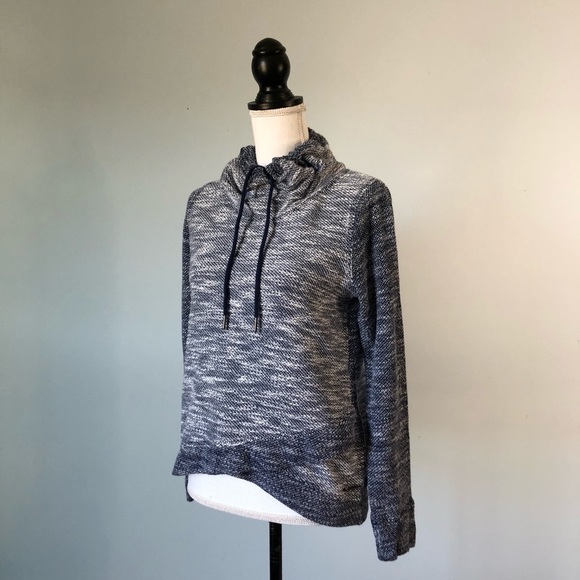 CALVIN KLEIN | Tulip Hem Knit Performance Sweatshirt - Picture 4 of 7